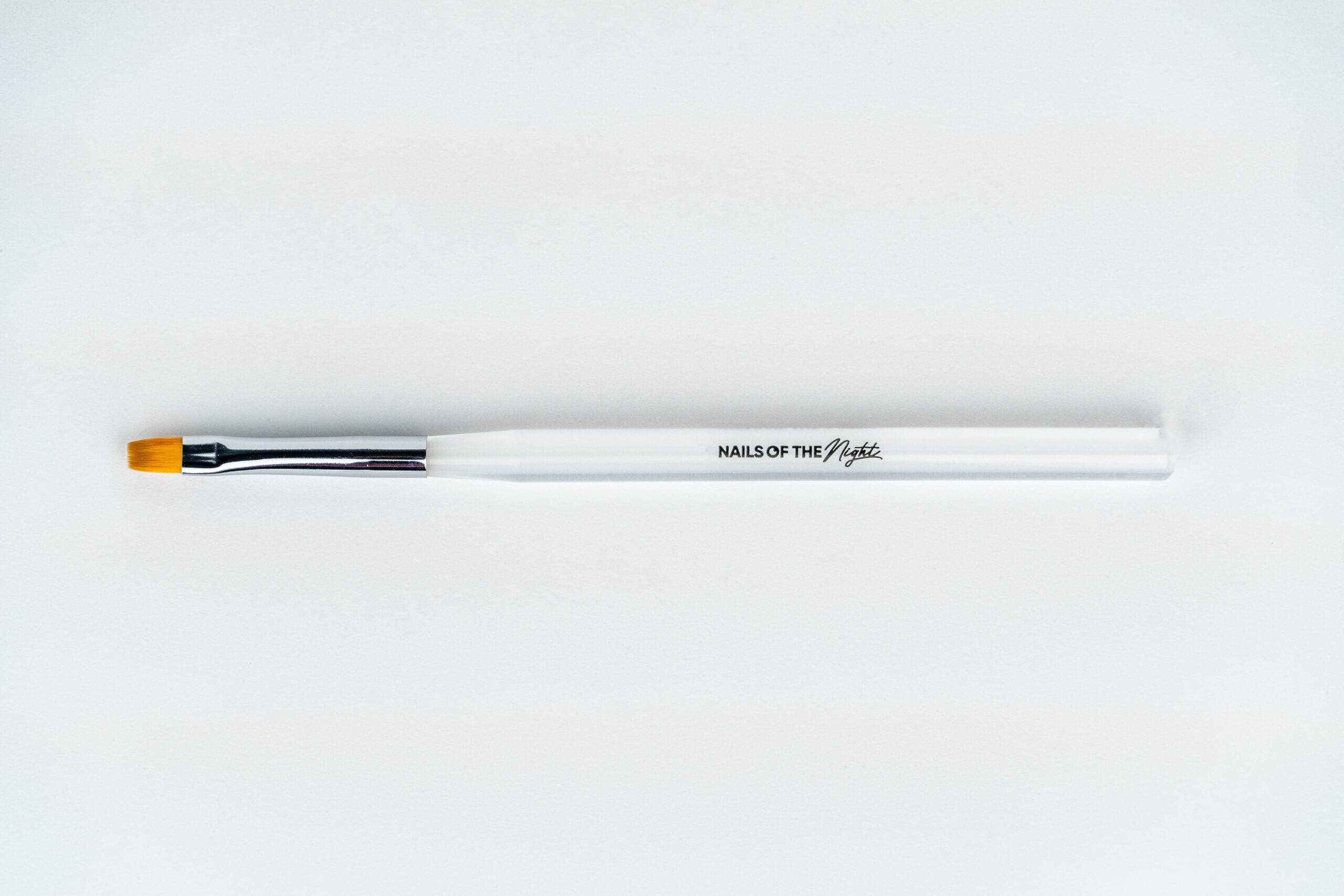 NABT0015 NAILSOFTHENIGHT Nail Art Brush, ΤΕΤΡΑΓΩΝΟ με βολική διαφανή λαβή με ιριδίζον εφέ - Image 1